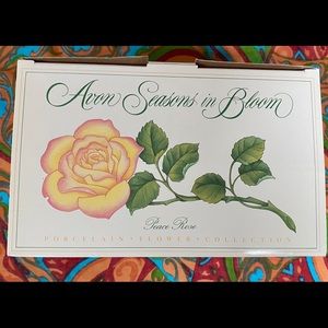 1987 Avon Yellow Peace Rose Porcelain